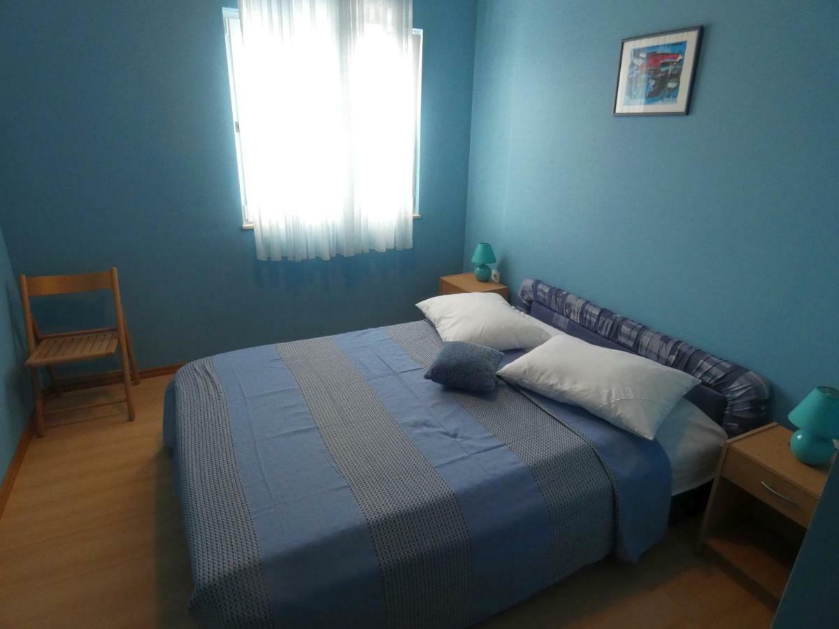Apartmani Saric Rogoznica Zečevo Eksteriør bilde