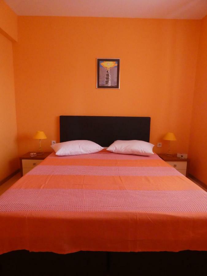 Apartmani Saric Rogoznica Zečevo Eksteriør bilde