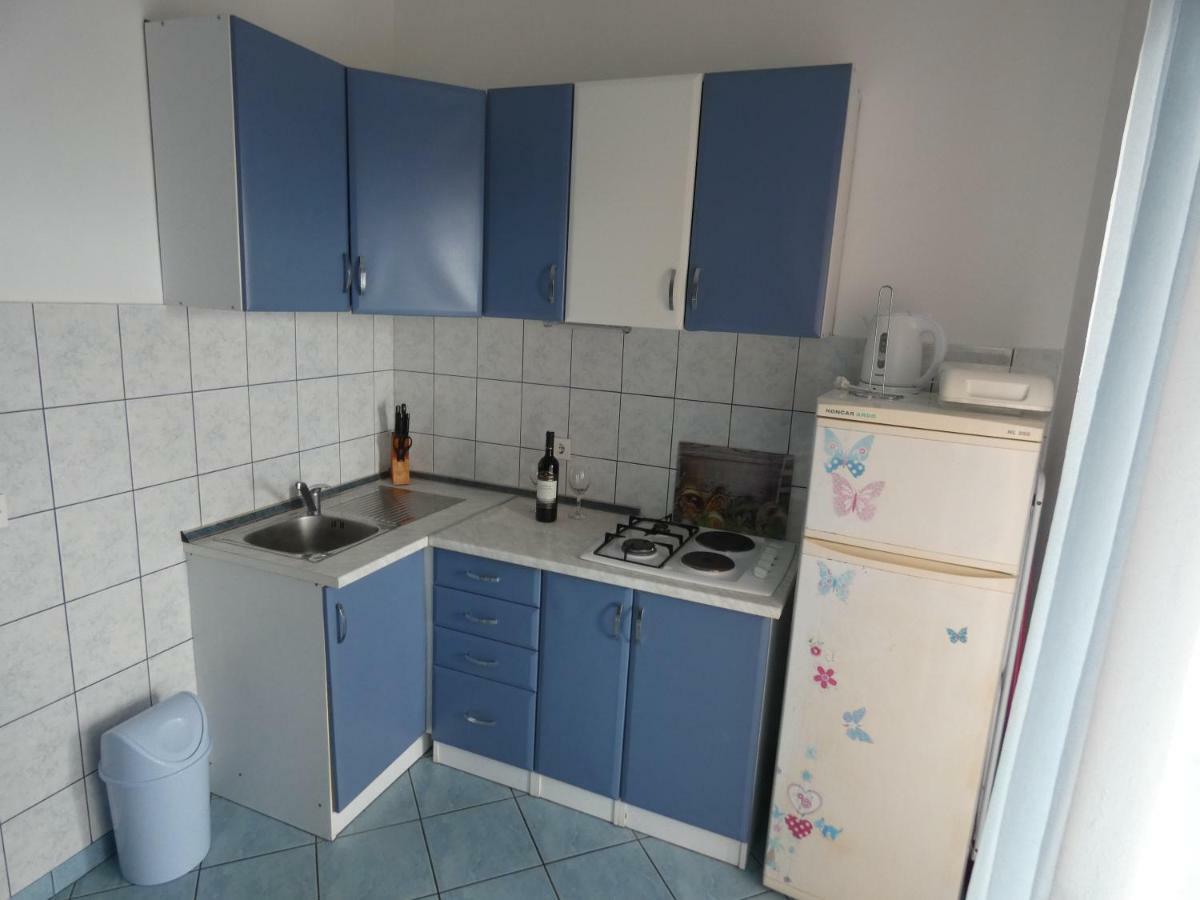 Apartmani Saric Rogoznica Zečevo Eksteriør bilde