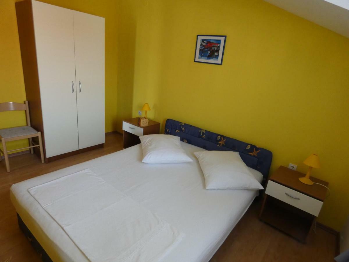 Apartmani Saric Rogoznica Zečevo Eksteriør bilde