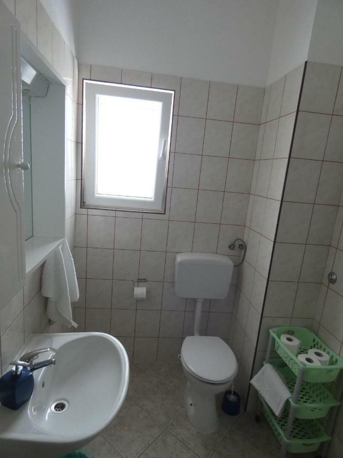 Apartmani Saric Rogoznica Zečevo Eksteriør bilde